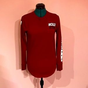 Hollister Mens XS (women’s S) Red long sleeve